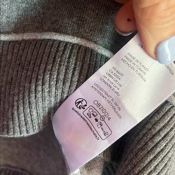 Pilcro Anthropology Heather Gray Oaklyn Crewneck Sweatshirt size M - Picture 9 of 10